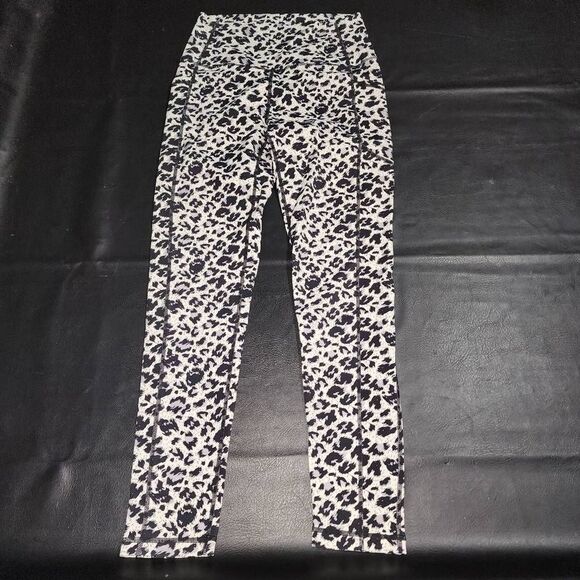 Zyia Active Womens Black White Leopard Print Leggings 4 - Picture 1 of 4